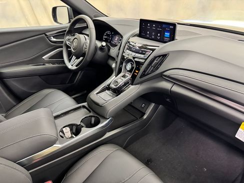 Used 2025 Acura RDX SH-AWD image 26