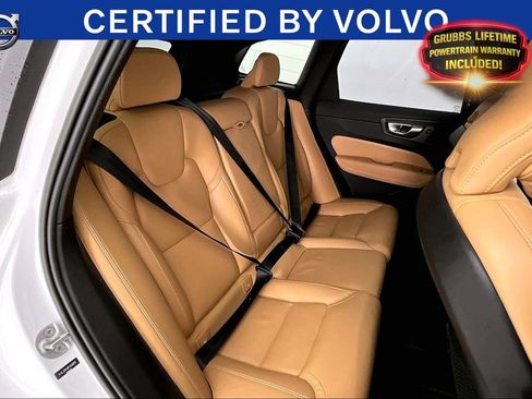Used 2023 Volvo XC60 B5 Ultimate w/ Climate Package AWD/4WD image 35