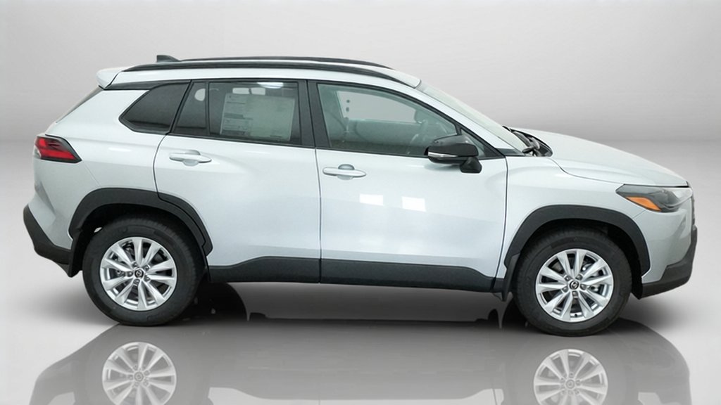 New 2026 Toyota Corolla Cross LE FWD image 14