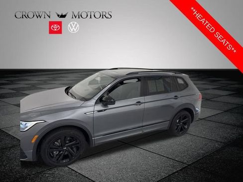 Used 2024 Volkswagen Tiguan SE R-Line FWD image 4