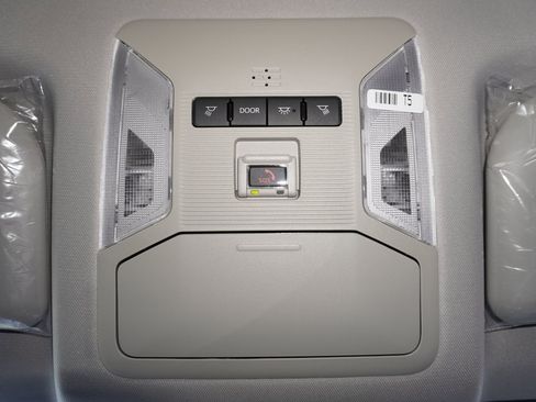 New 2025 Toyota RAV4 LE image 17