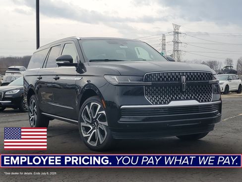New 2026 Lincoln Navigator L Reserve AWD/4WD image 1