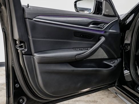 Used 2023 BMW M550i xDrive w/ Executive Package image 46