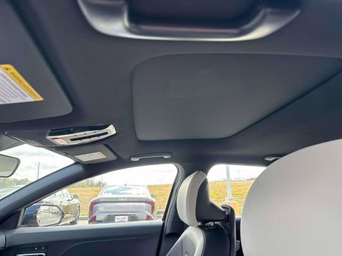 New 2025 Kia K4 GT-Line w/ GT-Line Premium Package image 23