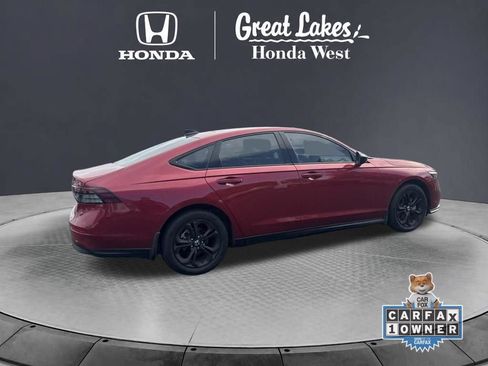 Certified 2025 Honda Accord SE image 9