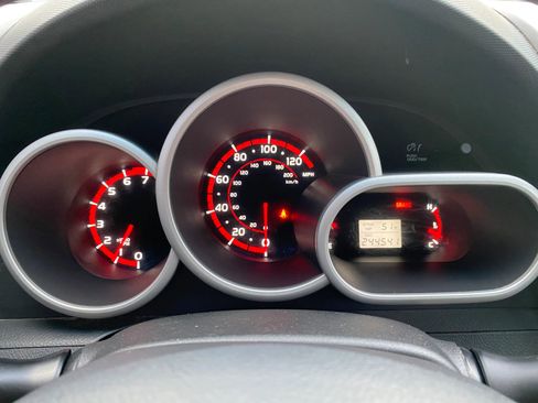 Used 2010 Pontiac Vibe image 14