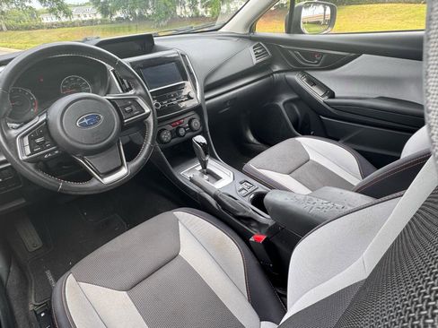 Used 2019 Subaru Crosstrek 2.0i Premium image 16