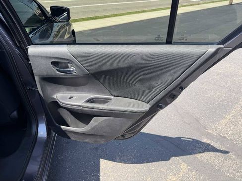 Used 2015 Honda Accord LX image 18