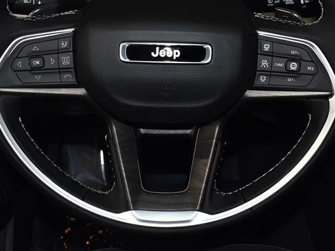 New 2026 Jeep Grand Cherokee L 4WD image 24