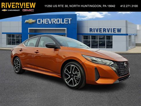 Used 2025 Nissan Sentra SR image 1