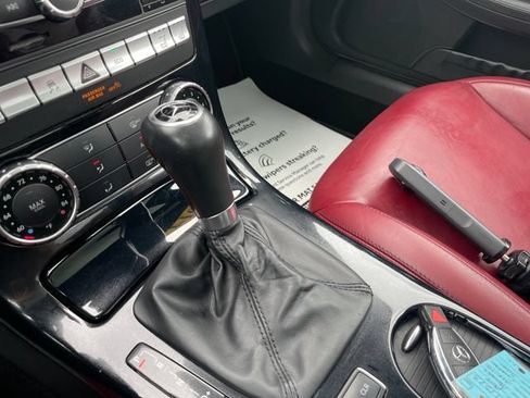 Used 2014 Mercedes-Benz SLK 350 image 28