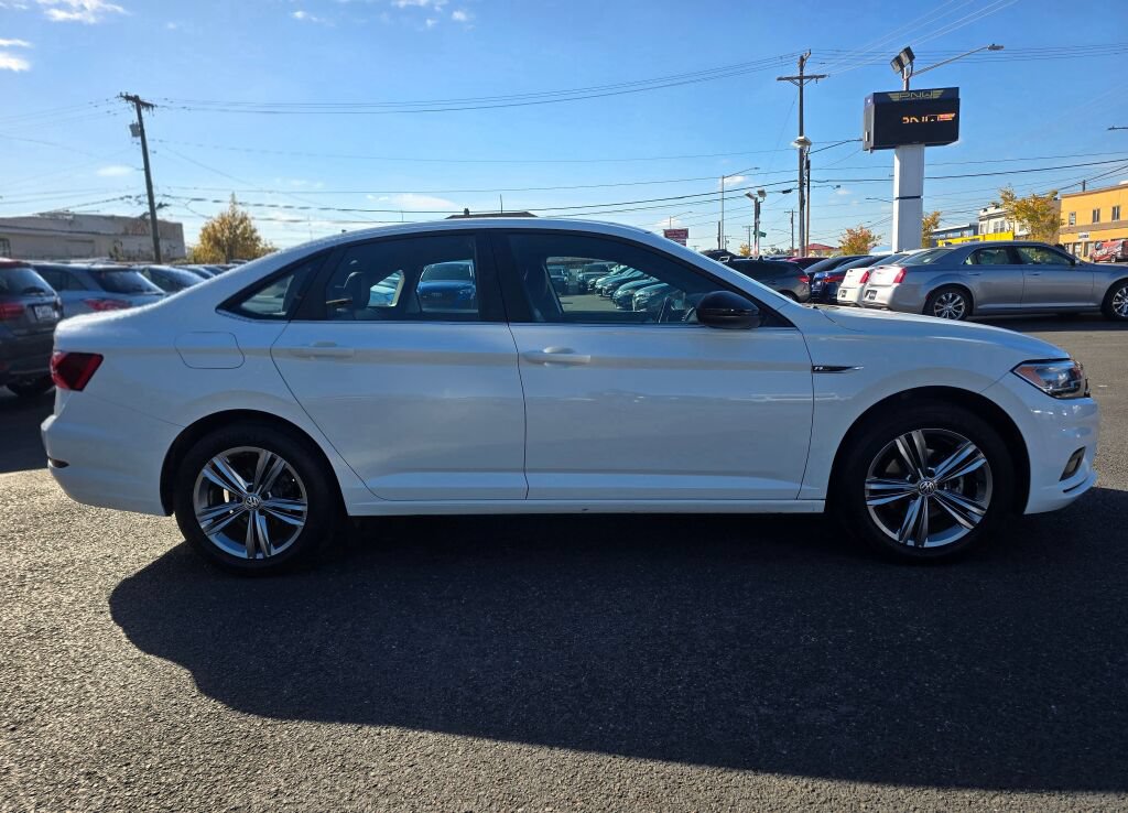 Used 2019 Volkswagen Jetta R-Line FWD image 5