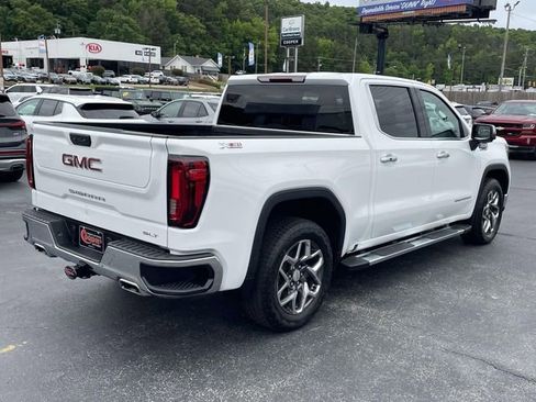 Certified 2023 GMC Sierra 1500 SLT w/ SLT Premium Package AWD/4WD image 4