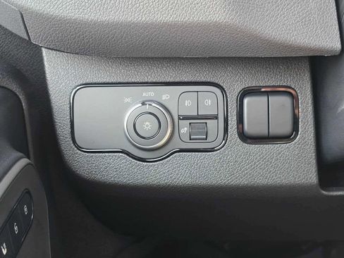 Used 2026 Mercedes-Benz Sprinter 2500 image 32