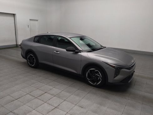 Used 2025 Kia K4 EX image 11