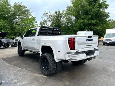 Used 2024 GMC Sierra 3500 Denali Ultimate image 5