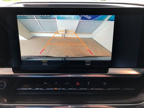 Certified 2024 Chevrolet Silverado 1500 LT image 25