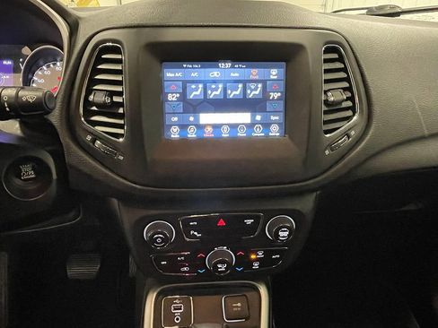 Used 2019 Jeep Compass Latitude w/ Safety & Security Group image 35