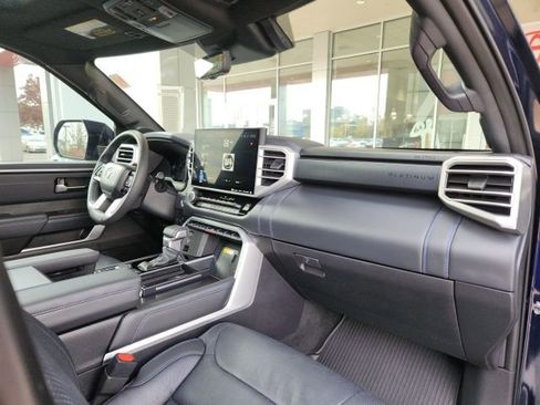 Certified 2024 Toyota Sequoia Platinum image 33