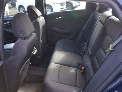 Used 2022 Chevrolet Malibu LT FWD image 18
