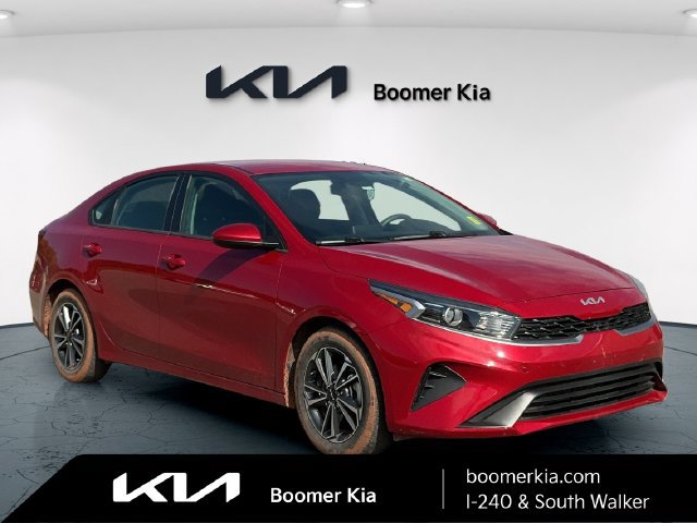 Used 2023 Kia Forte LXS FWD image 3