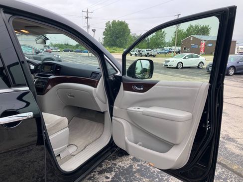 Used 2016 Nissan Quest SV FWD image 13