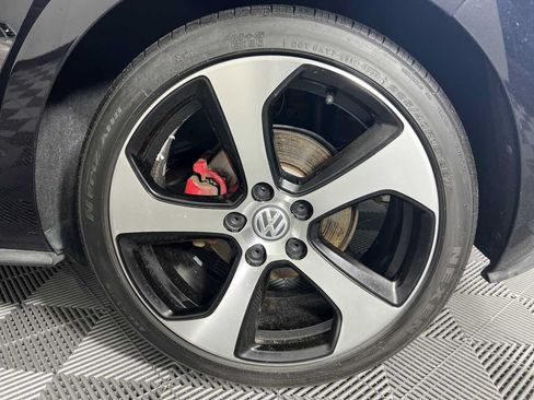 Used 2017 Volkswagen GTI S FWD image 19