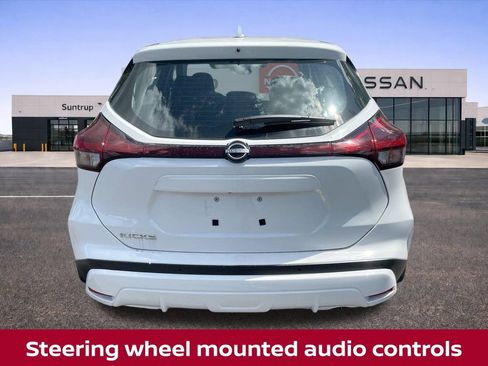 New 2025 Nissan Kicks Play S image 15