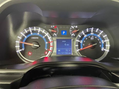 Used 2016 Toyota 4Runner Limited w/ Four Season Floor Mat Package AWD/4WD image 15
