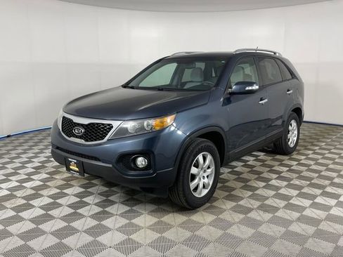 Used 2011 Kia Sorento 2WD w/ Convenience Pkg image 1