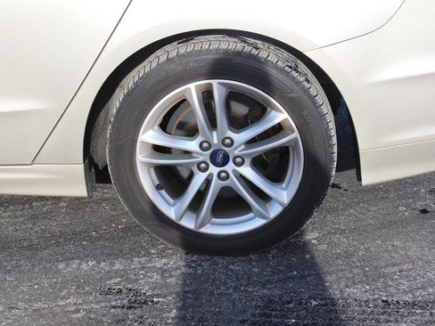 Used 2018 Ford Fusion S image 15