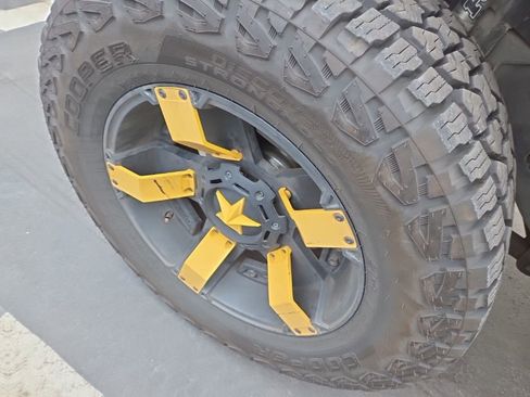 Used 2015 Jeep Wrangler Unlimited Sahara w/ Max Tow Package image 19