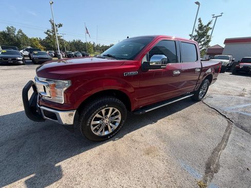 Used 2018 Ford F150 XLT w/ Equipment Group 302A Luxury AWD/4WD image 3