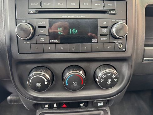 Used 2015 Jeep Patriot High Altitude image 13