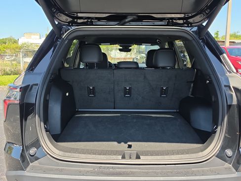 Certified 2025 Chevrolet Equinox LT w/ Convenience Package II FWD image 6
