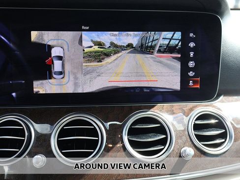 Used 2021 Mercedes-Benz E 350 Sedan w/ Premium Package image 6