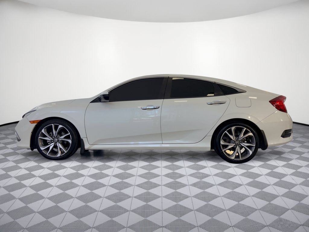 Used 2019 Honda Civic Touring image 2