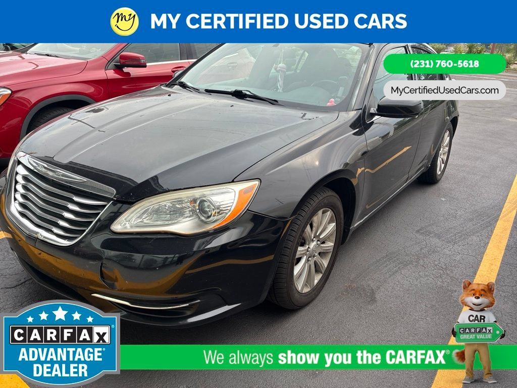 Used 2012 Chrysler 200 Touring FWD image 1