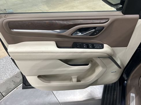 Used 2021 GMC Yukon Denali w/ Denali Ultimate Package image 13