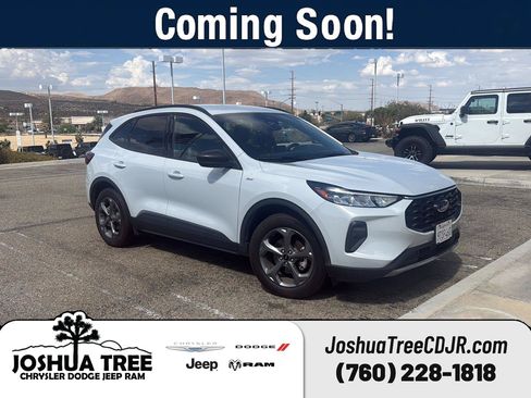 Used 2025 Ford Escape ST-Line FWD image 1