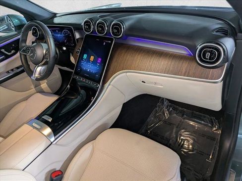 Certified 2025 Mercedes-Benz GLC 300 image 19