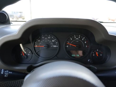 Used 2008 Jeep Wrangler X AWD/4WD image 15
