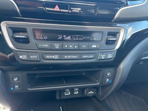 Used 2025 Honda Ridgeline Black Edition image 27