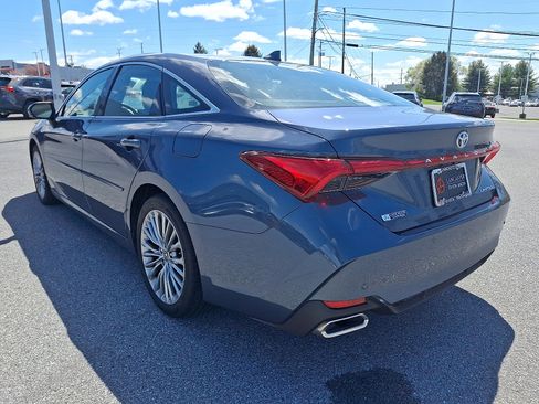 Certified 2022 Toyota Avalon Limited image 4