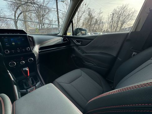 Used 2024 Subaru Forester Sport image 35