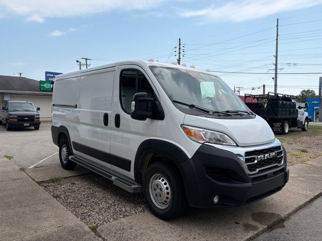 Used 2025 RAM ProMaster 2500 w/ U-Haul Equipment Group FWD image 3