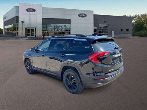 Used 2020 GMC Terrain SLE w/ Driver Convenience Package FWD image 8