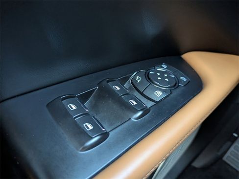 Certified 2022 Lincoln Nautilus Black Label w/ Class II Trailer Tow Package image 26