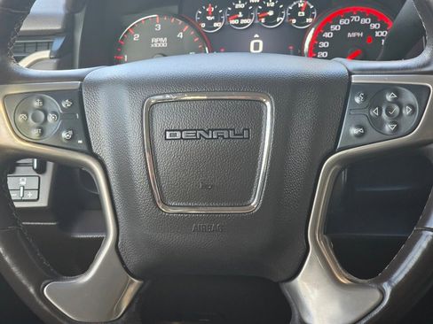 Used 2015 GMC Yukon Denali w/ Touring Package image 17