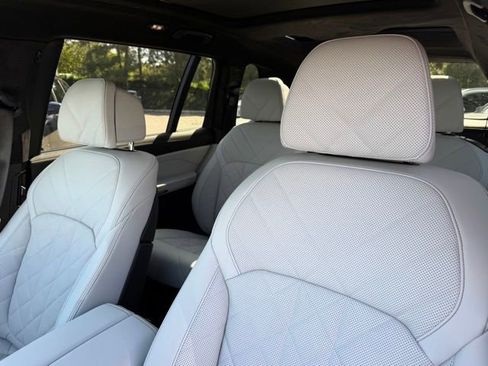 New 2027 BMW X7 xDrive40i AWD/4WD image 19